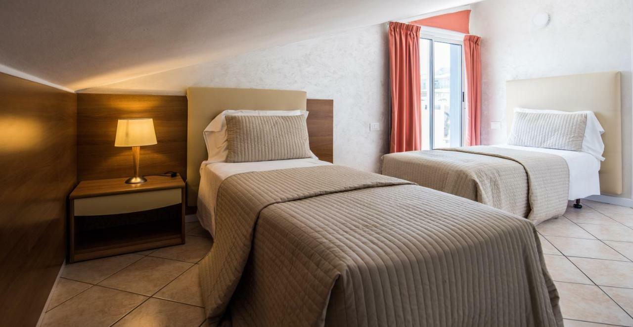 Hotel Touring Lido di Jesolo Dış mekan fotoğraf